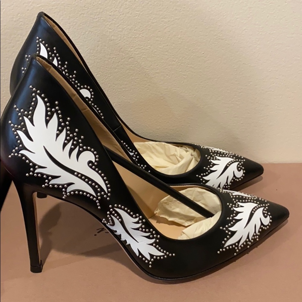 Gianvito Rossi Santa Fe Pumps
